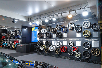YOKOHAMAホイール主要ブランドの全カラー展示